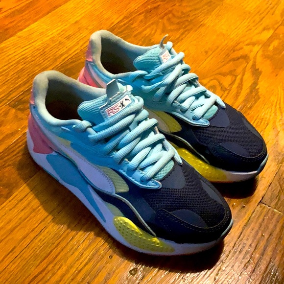 Puma - Picture 3 of 3